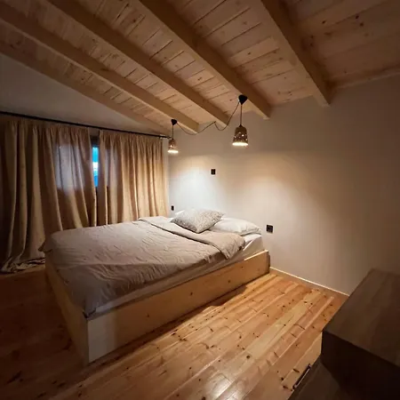 Konstantina 5 * Ambelokipoi (Corinthia)