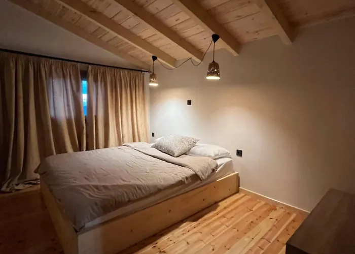 Konstantina 5 * Ambelokipoi (Corinthia)